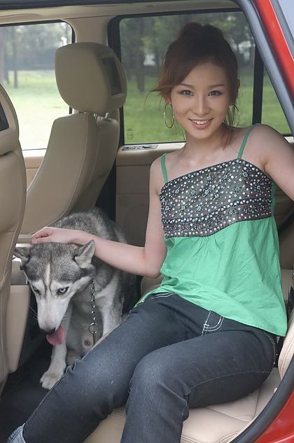 路虎揽胜运动版野趣越野