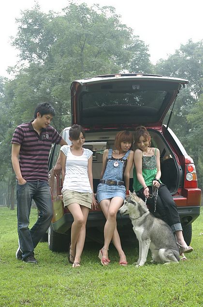 路虎揽胜运动版野趣越野