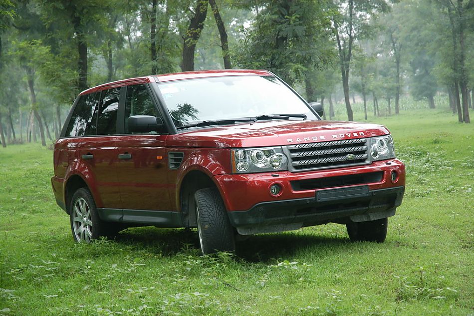 路虎揽胜运动版野趣越野