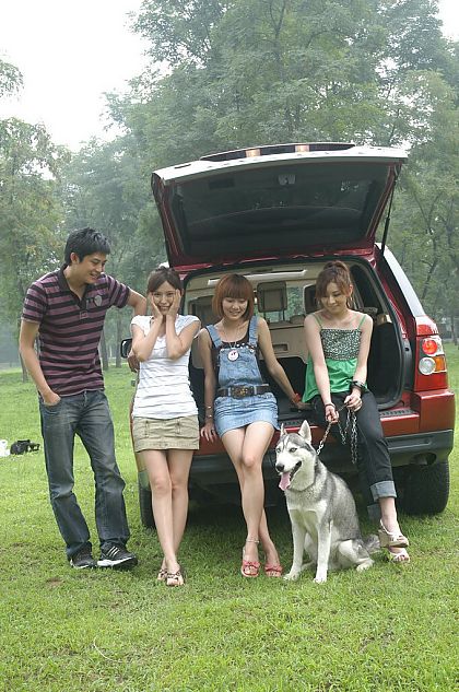 路虎揽胜运动版野趣越野