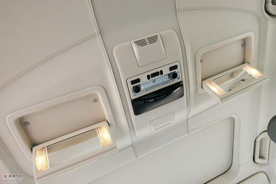 路虎揽胜内饰实拍