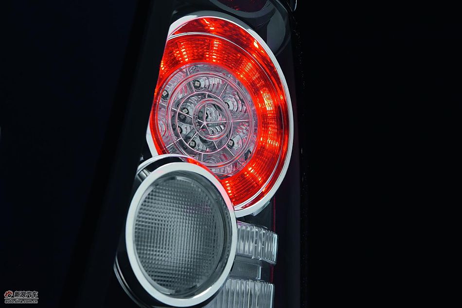 2010款路虎揽胜运动版内饰