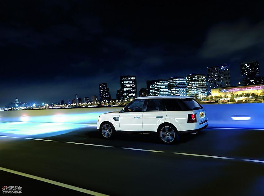 2010款路虎揽胜运动版外观