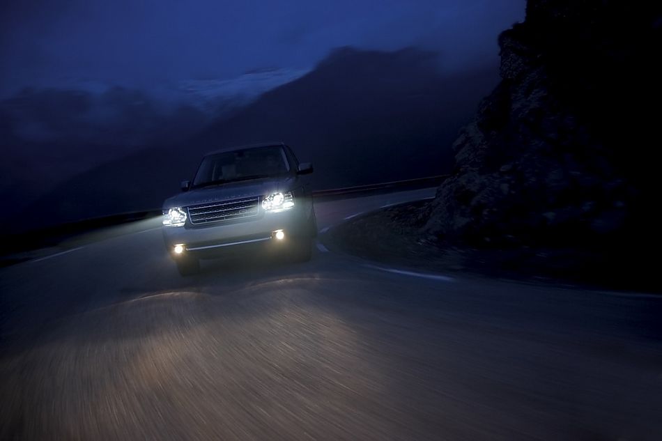 路虎2010款揽胜外观资料图