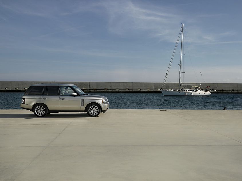 路虎2010款揽胜外观资料图