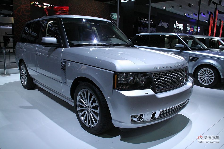 路虎揽胜尊崇创世版机械增压车