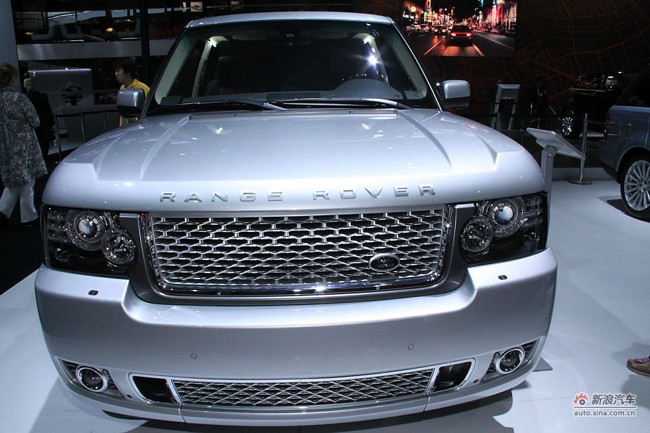 路虎揽胜尊崇创世版机械增压车