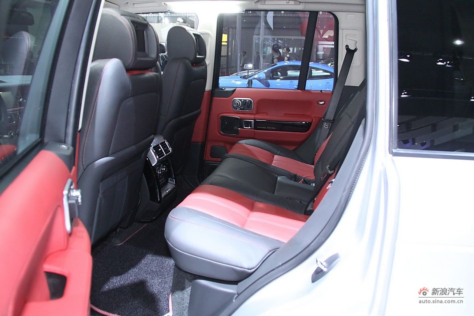 路虎揽胜尊崇创世版机械增压车