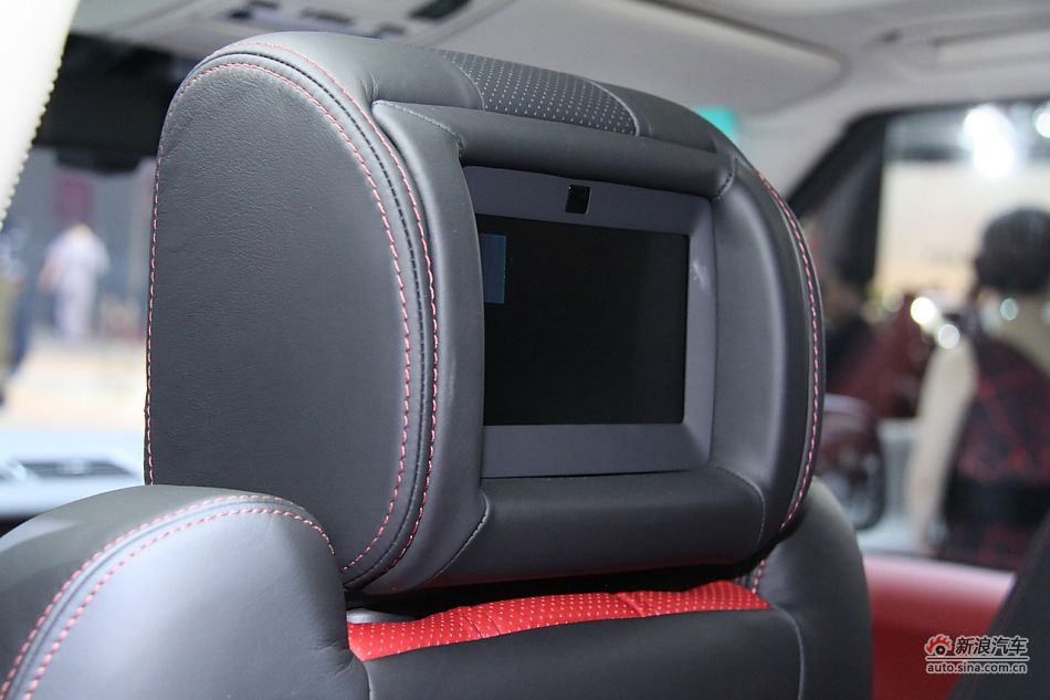 路虎揽胜尊崇创世版机械增压车