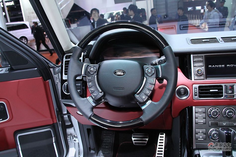 路虎揽胜尊崇创世版机械增压车