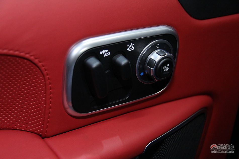 路虎揽胜尊崇创世版机械增压车