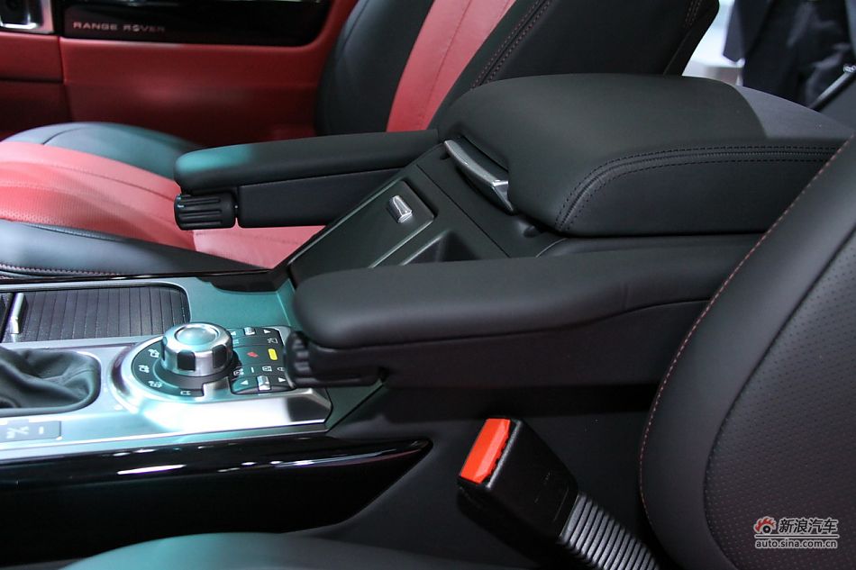 路虎揽胜尊崇创世版机械增压车