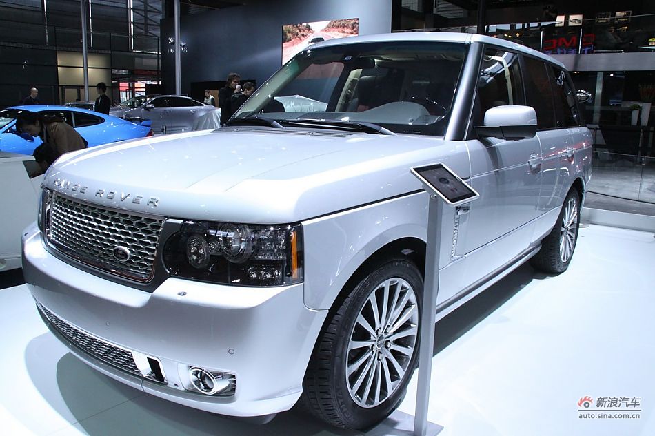 路虎揽胜尊崇创世版机械增压车