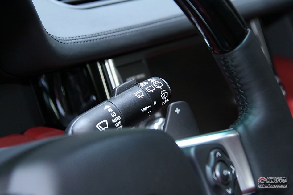 路虎揽胜尊崇创世版机械增压车