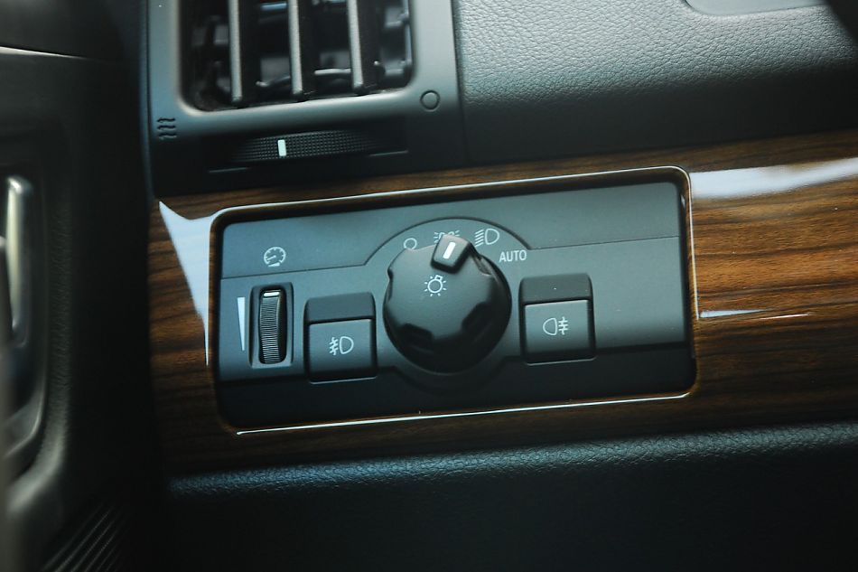 2010款路虎神行者2内饰