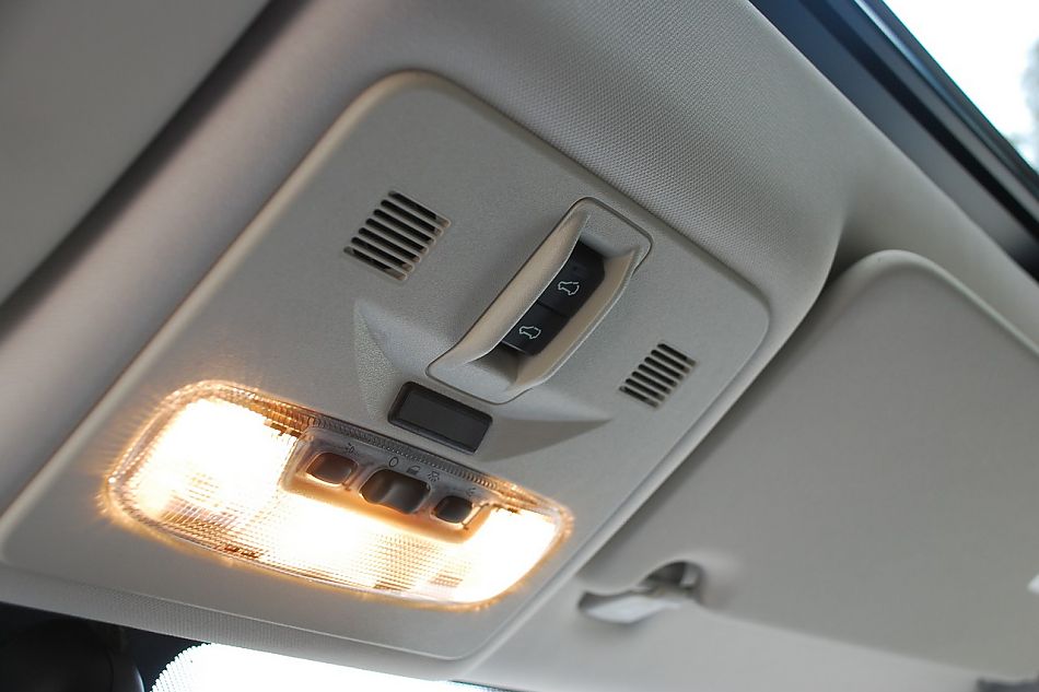 2010款路虎神行者2内饰