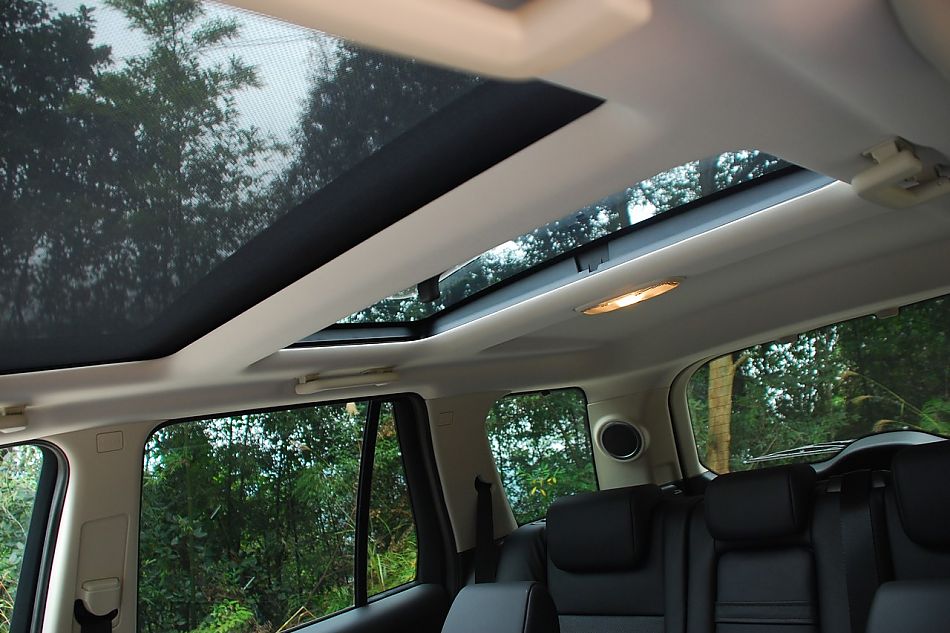 2010款路虎神行者2内饰