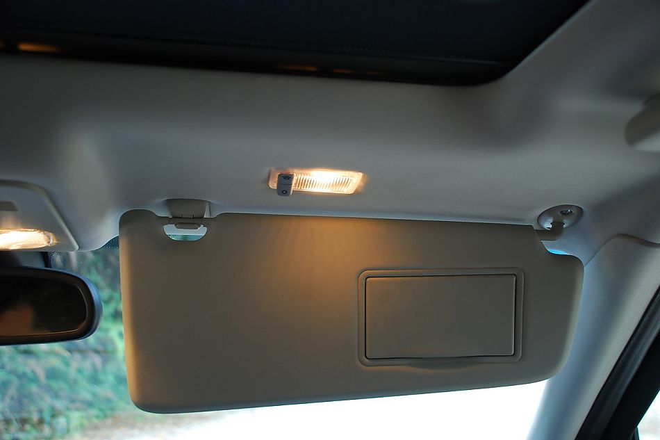 2010款路虎神行者2内饰