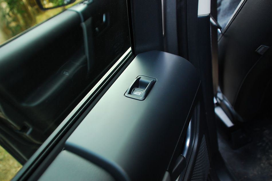 2010款路虎神行者2内饰