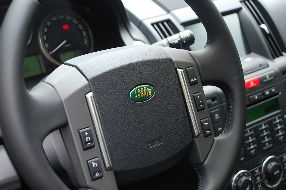 2010款路虎神行者2内饰