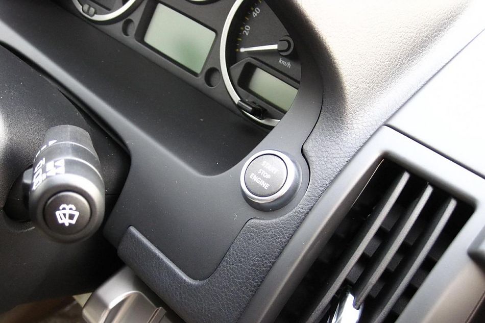 2010款高配版路虎神行者2代港口实拍