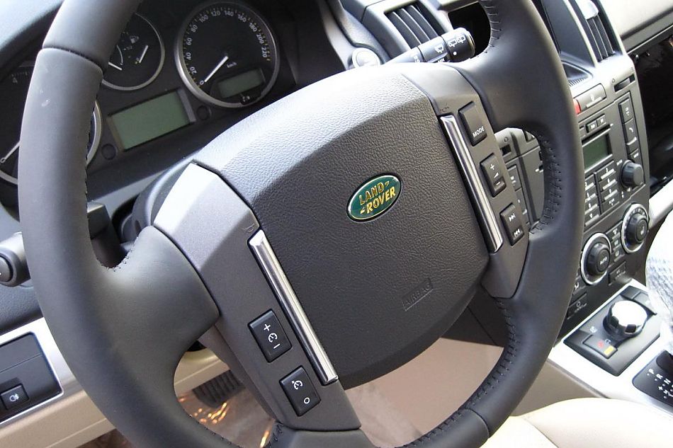 2010款高配版路虎神行者2代港口实拍