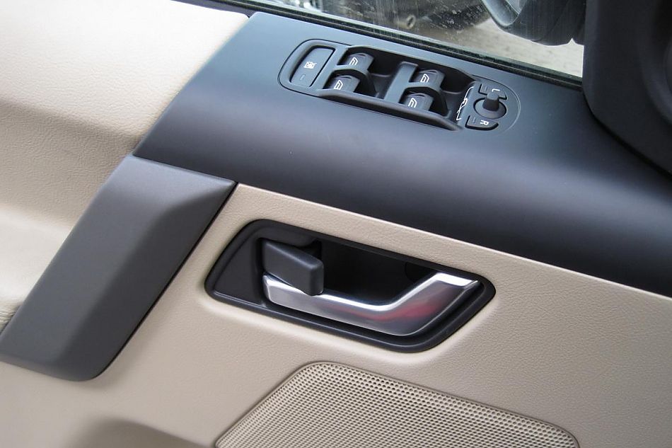 2010款高配版路虎神行者2代港口实拍