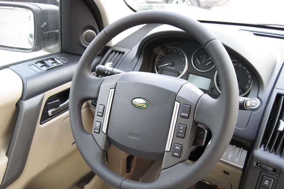 2010款高配版路虎神行者2代港口实拍