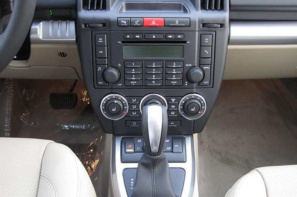 2010款高配版路虎神行者2代港口实拍