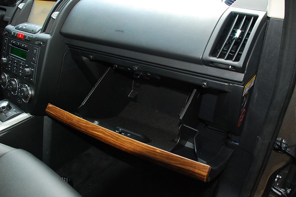 2010款路虎神行者2内饰