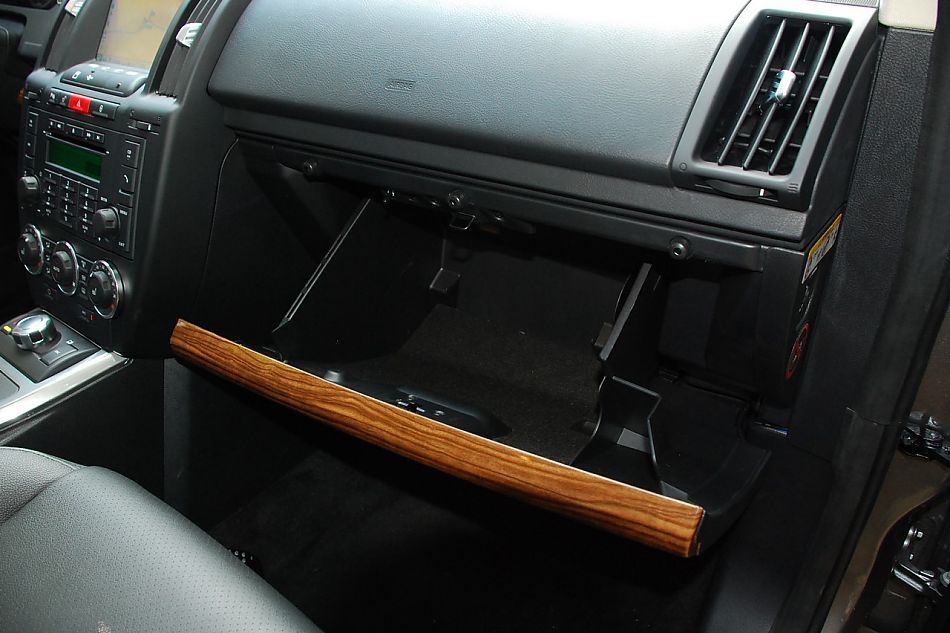 2010款路虎神行者2内饰