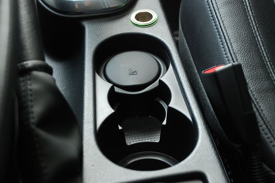 2010款路虎神行者2内饰