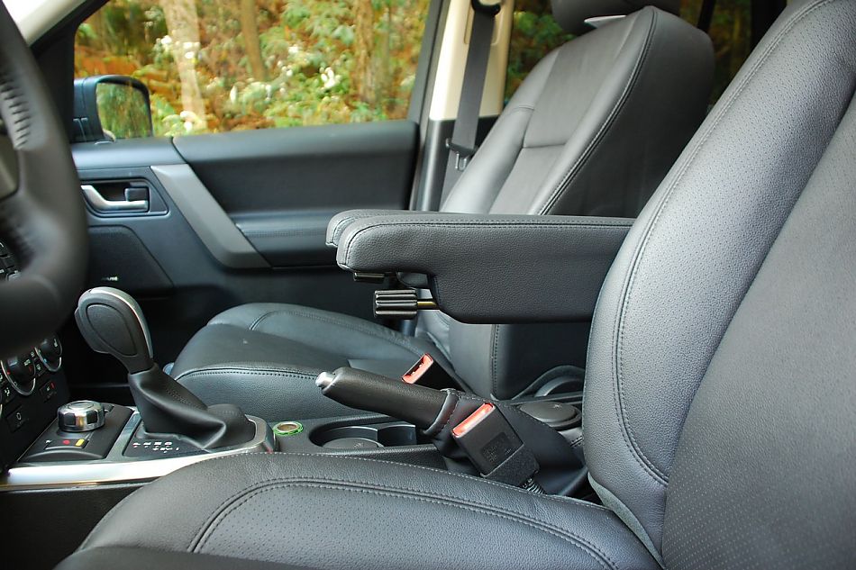 2010款路虎神行者2内饰