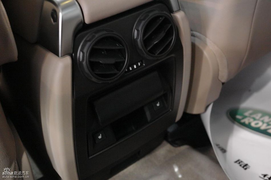 全新路虎第四代发现到港现车实拍