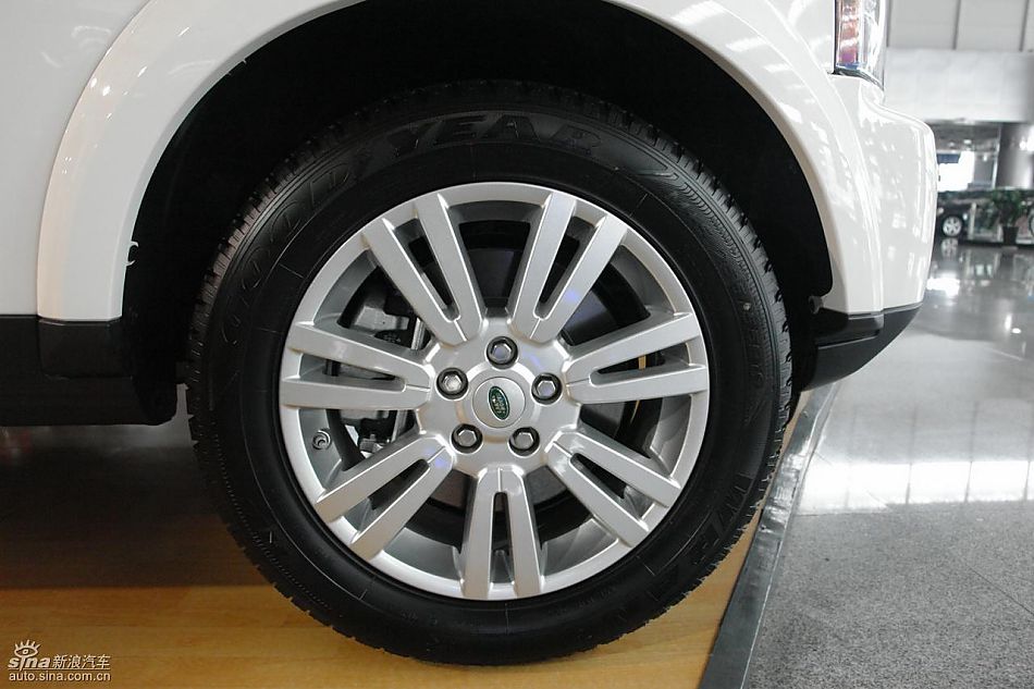 全新路虎第四代发现到港现车实拍