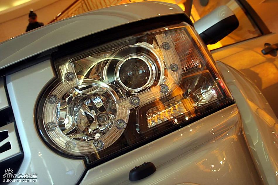 路虎第四代发现