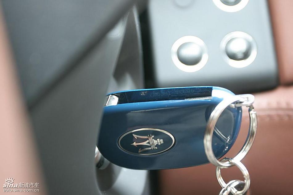 Quattroporte S引擎及车钥匙