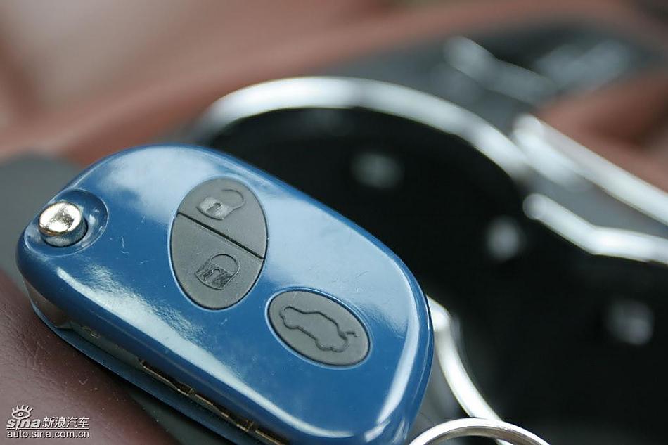 Quattroporte S引擎及车钥匙