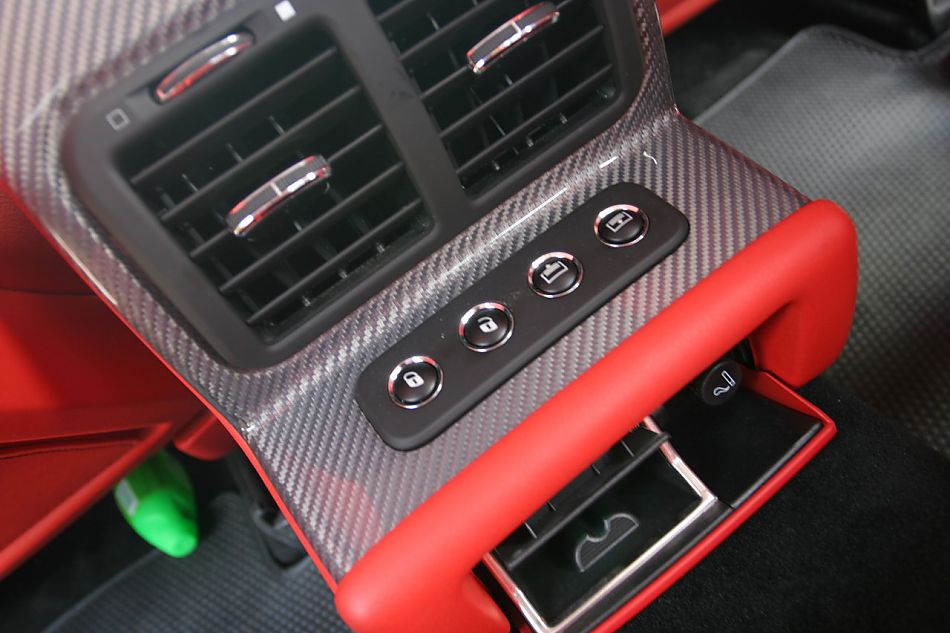 玛莎拉蒂总裁GT运动版内饰及细节