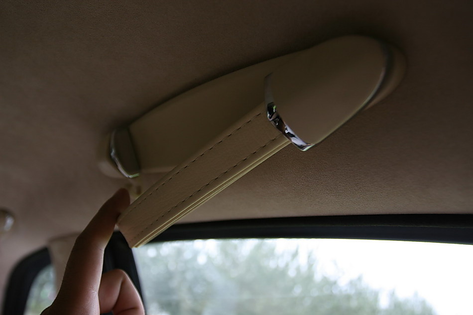 玛莎拉蒂总裁内饰图片