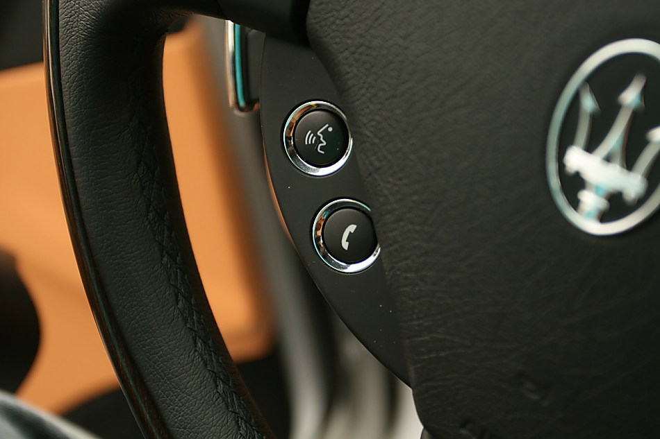 玛莎拉蒂总裁内饰图片