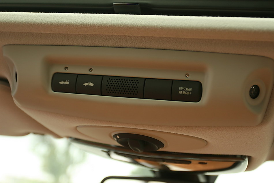 玛莎拉蒂总裁内饰图片