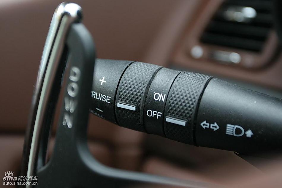 Quattroporte S内饰及细节