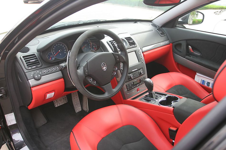 玛莎拉蒂总裁GT运动版内饰及细节