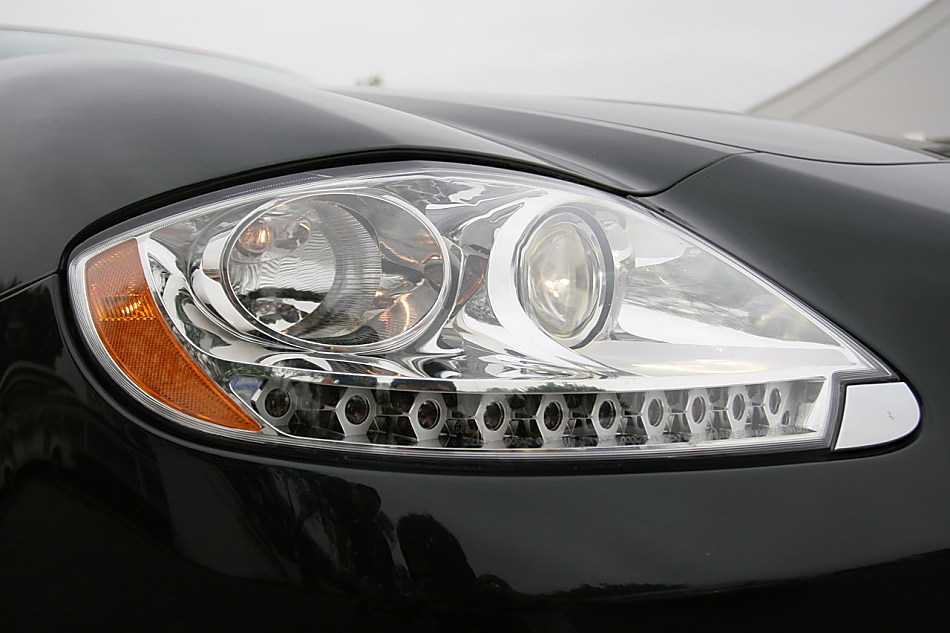 玛莎拉蒂总裁外观图片