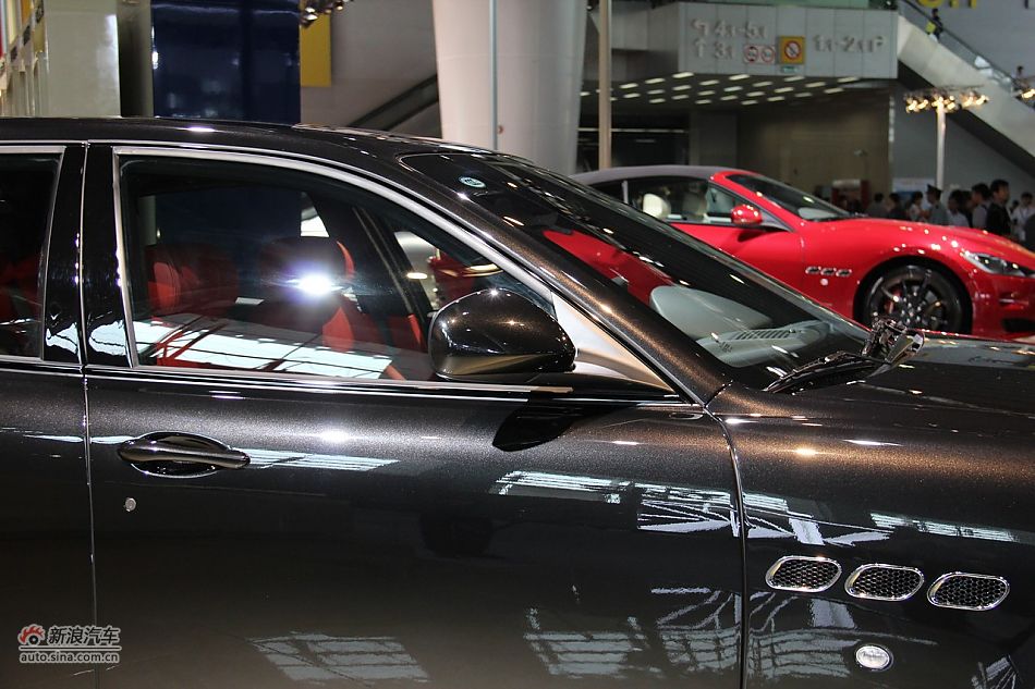 玛莎拉蒂总裁运动版