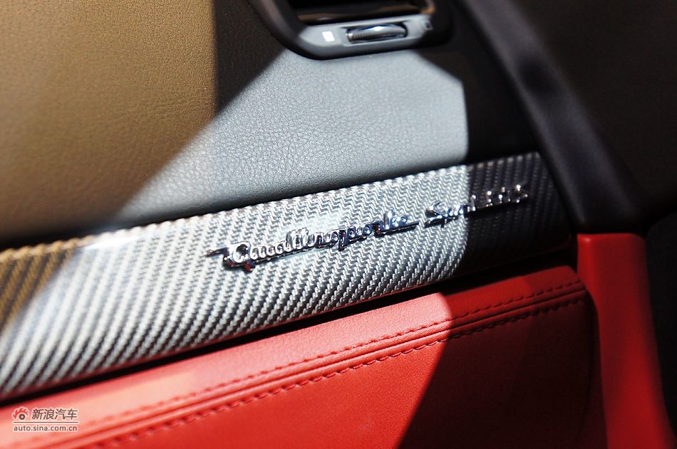 玛莎拉蒂总裁运动版