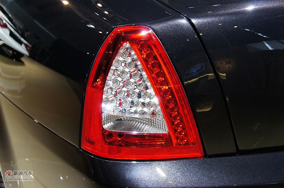 玛莎拉蒂总裁运动版