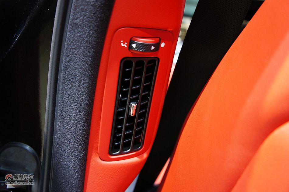 玛莎拉蒂总裁运动版