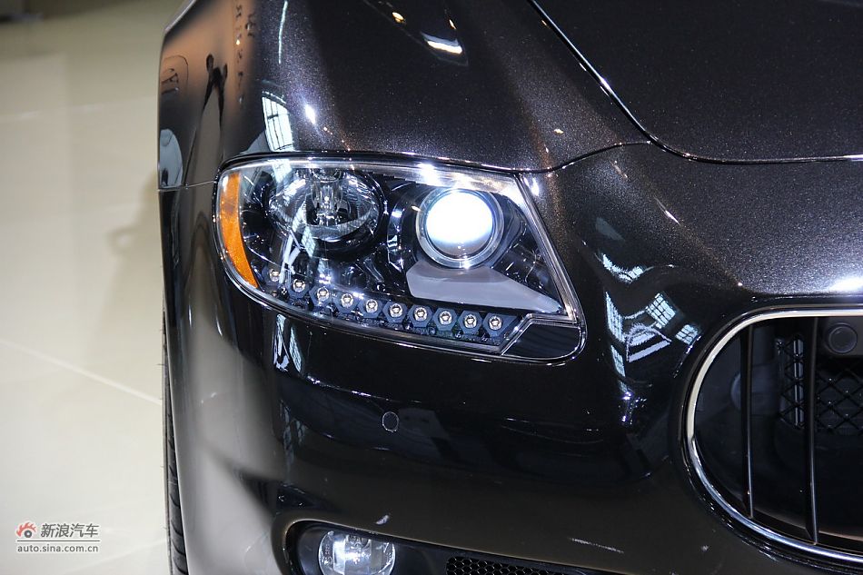 玛莎拉蒂总裁运动版